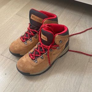 Columbia Newton Ridge Plus Hiking Boot - Women's